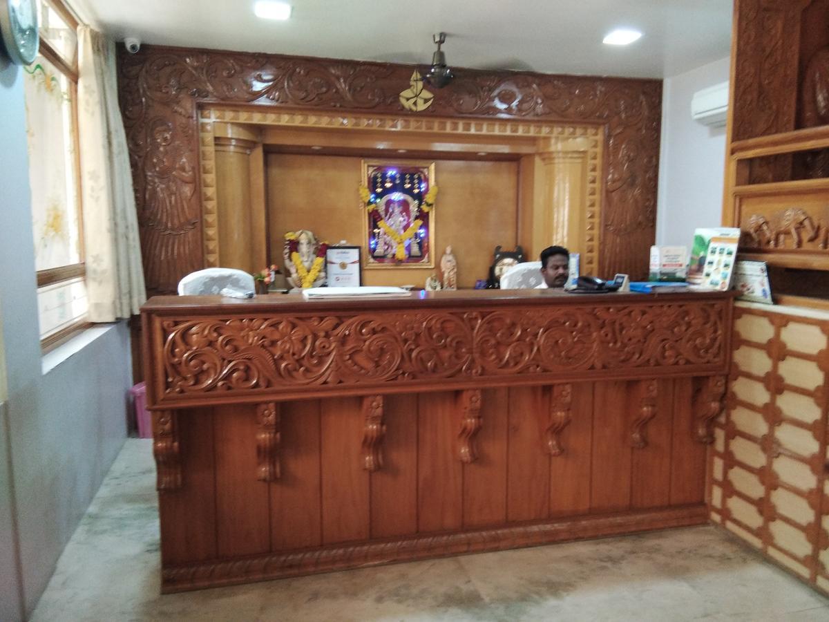 קניאקומרי Hotel Sivamurugan מראה חיצוני תמונה